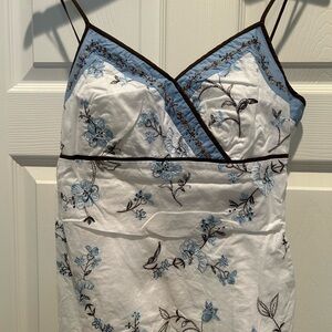 NWOT Ann Taylor Embroidered Floral Women's Camisole - Blue and White. gorgeous..
